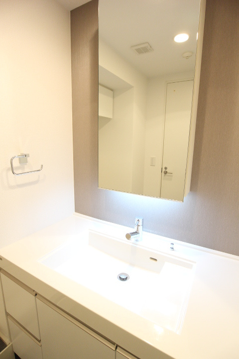 プライムアーバン長原上池台の独立洗面台|※参考写真