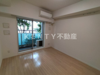 【居間・リビング】 | ル・エル・ブラン | ゆったりとした居間です