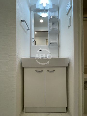 LIVIAZ NAMBA KRASSの独立洗面台|LIVIAZ NAMBA KRASS（リヴィアスナンバクラス）　独立洗面台