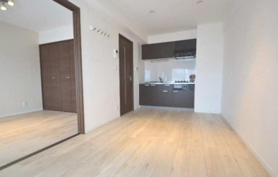 【居間・リビング】 | 愛マンション | フローリングの使いやすいリビングです