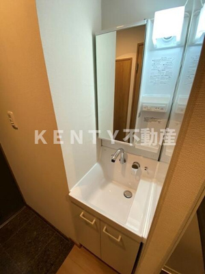 【洗面所】 | ルーブル多摩川参番館 | 忙しい朝には欠かせない洗面所です