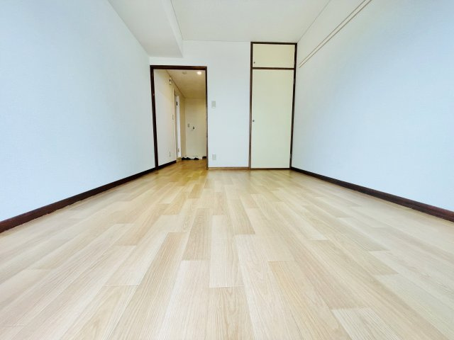 フジビルの居間・リビング