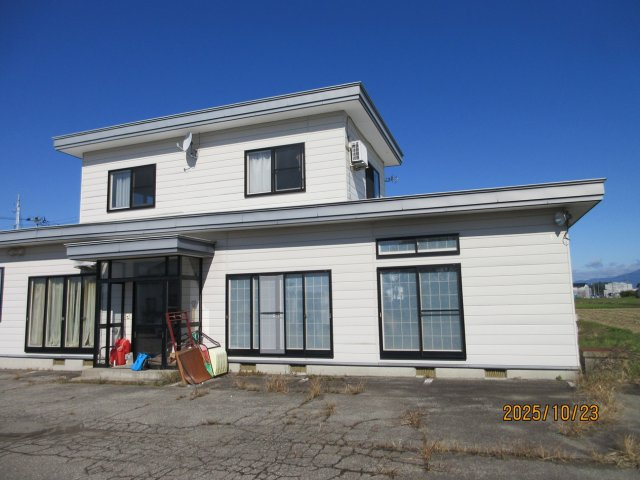 commercial 秋田県仙北郡美郷町野中字下明子236-1