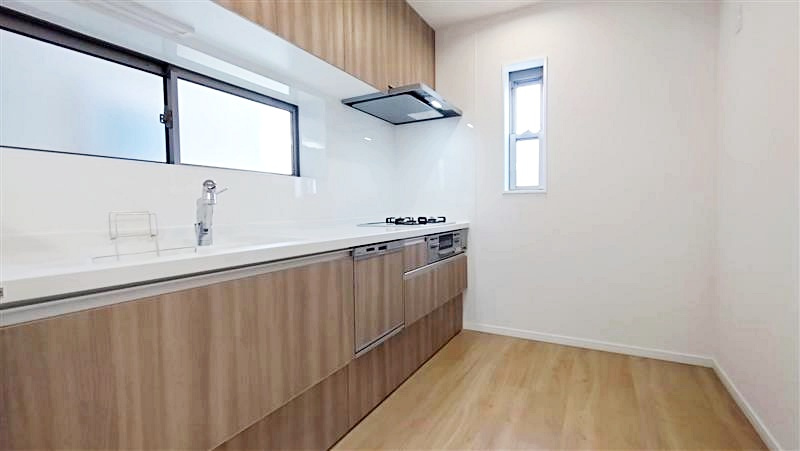 横浜市磯子区磯子二丁目戸建②のキッチン