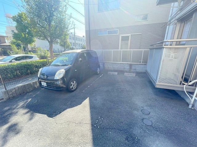 Height Purityの駐車場