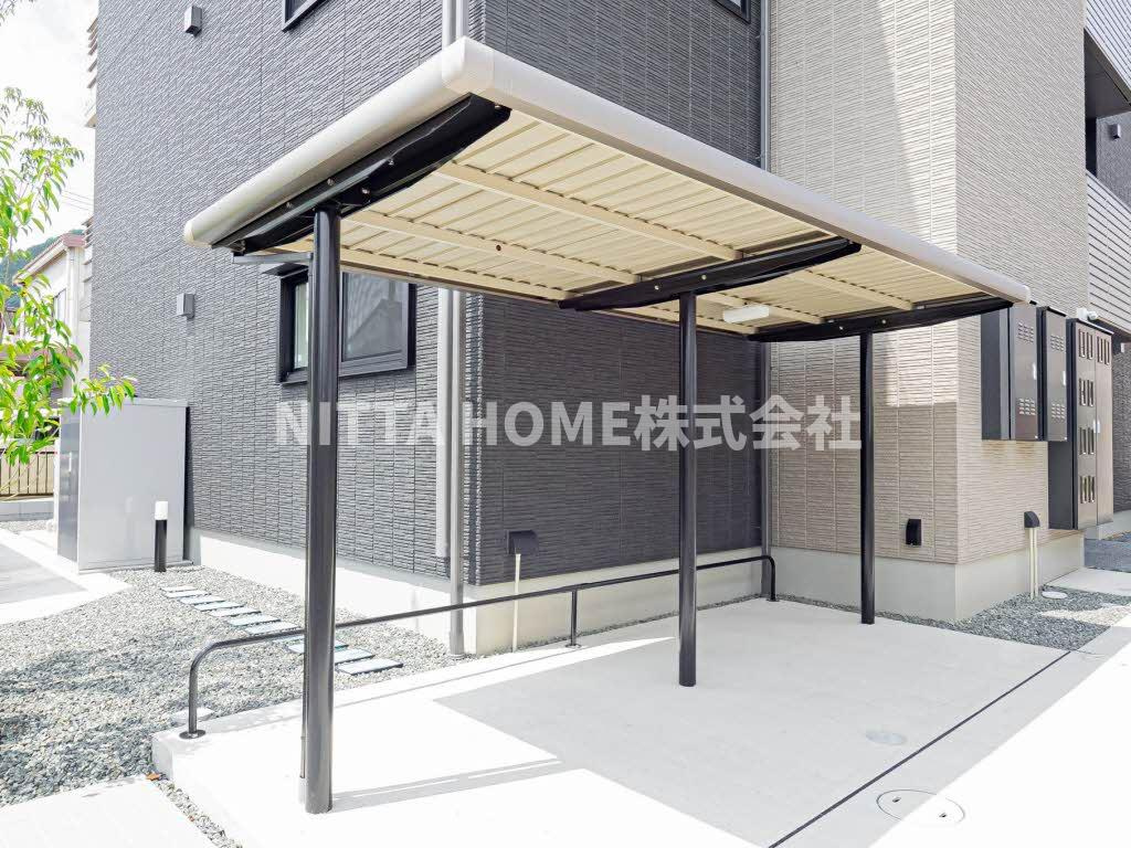 ベレオ西町のその他共用部分|屋根付きの駐輪場です★