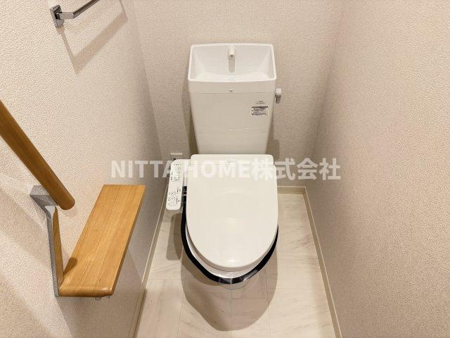 ベレオ西町のトイレ|温水洗浄付きのトイレです◇