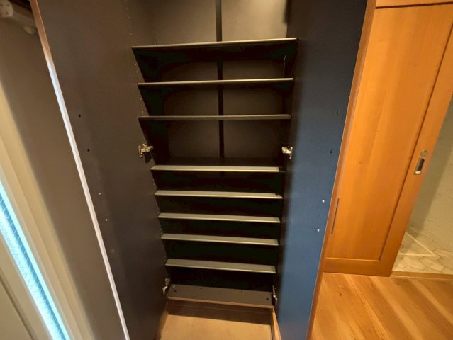 ロタス青山の玄関