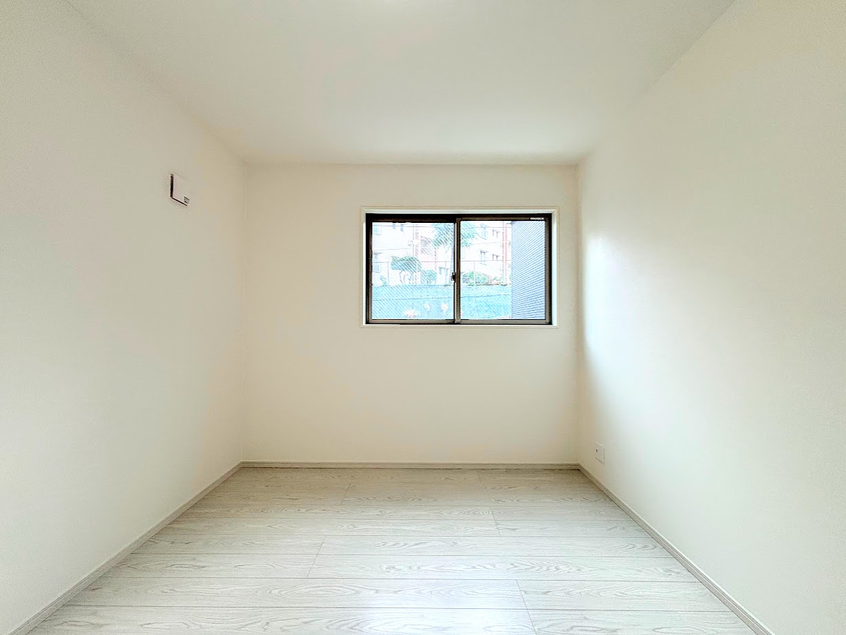 宮前区白幡台1丁目　新築戸建ての洋室|◆気持ちの良い風が室内へ入り込む居室。家具を配置しても広々ご利用いただけます！！
