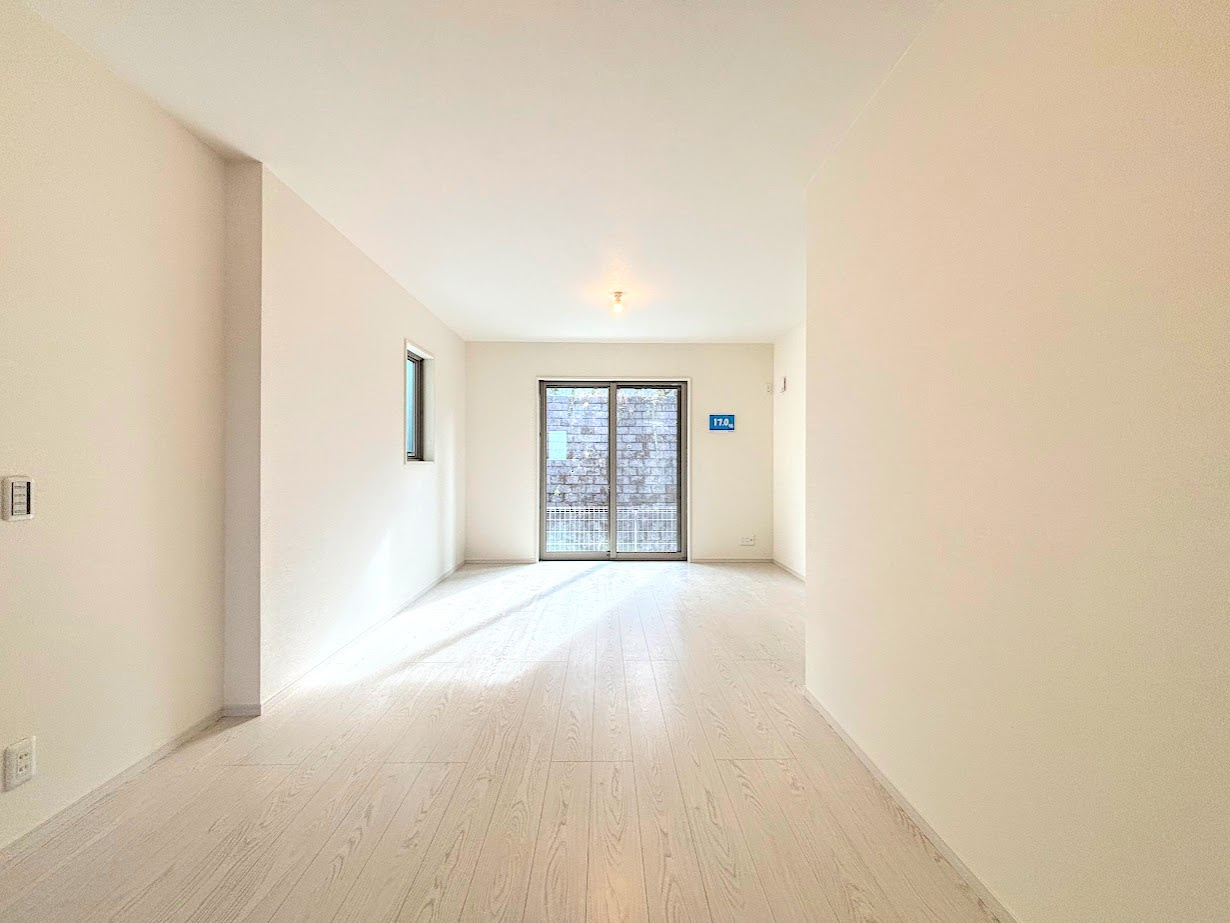 宮前区白幡台1丁目　新築戸建ての居間・リビング|◆一家だんらんのスペースとなるＬＤＫ。窓から明るい光が差し込み、思わず家族の会話も弾む快適な空間。
