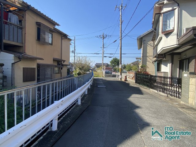 修学院狭間町 建築条件無 土地の前面道路含む現地写真