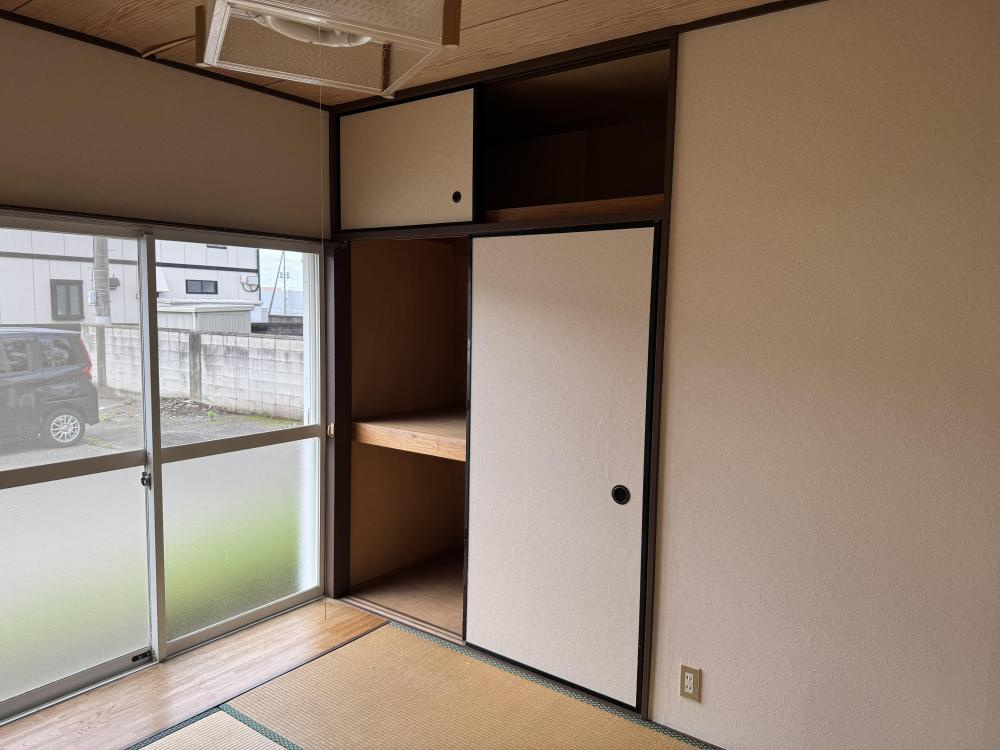 コーポ・アルビレオの和室