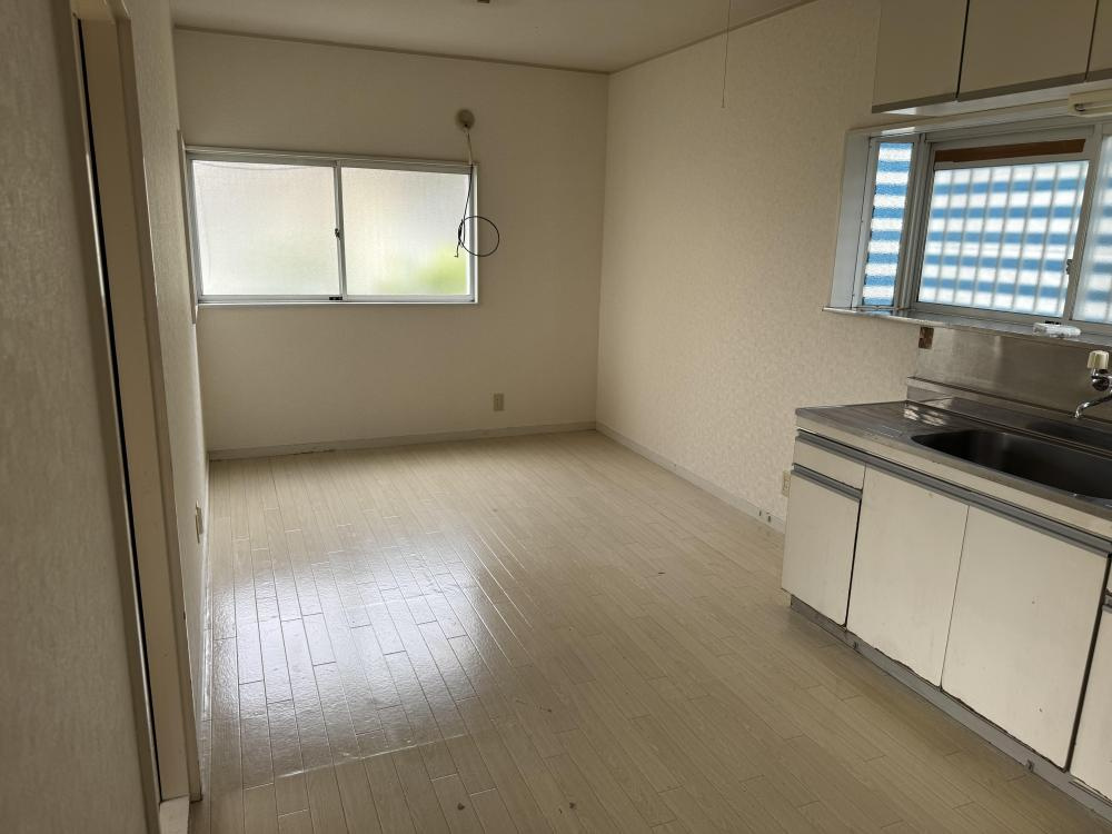 コーポ・アルビレオの居間・リビング