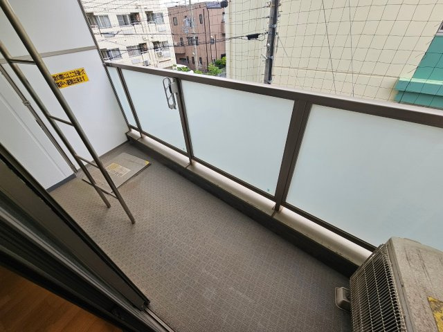 Dolce Vita王子公園のバルコニー