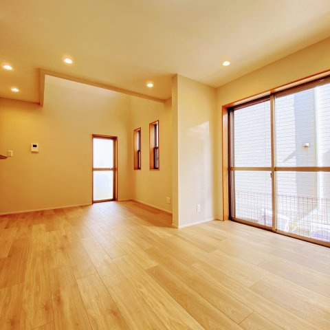 日野町の居間・リビング|リビングダイニング