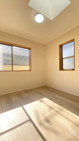 日野町の子供部屋|洋室