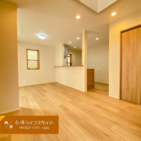 日野町の居間・リビング|リビング