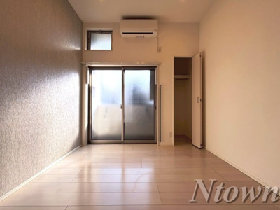 【居間・リビング】 | ハーモニーテラス靖国町 | ゆったりとした居間です