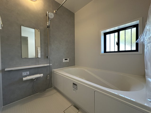 神戸市西区玉津町新方新築戸建の浴室