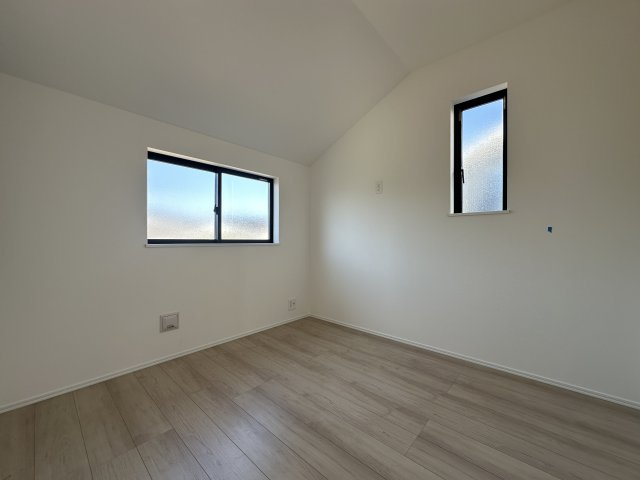 神戸市西区玉津町新方新築戸建の洋室