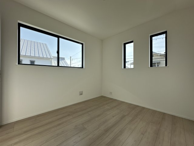 神戸市西区玉津町新方新築戸建の洋室