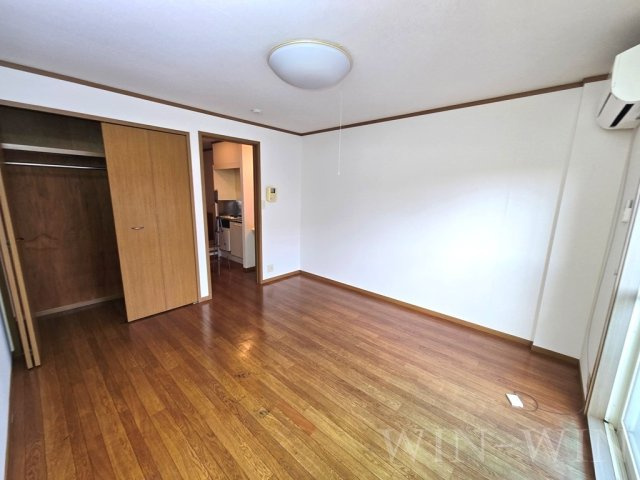 ROUTE 1 エルの居間・リビング|イメージ（同建物内別部屋の写真です）