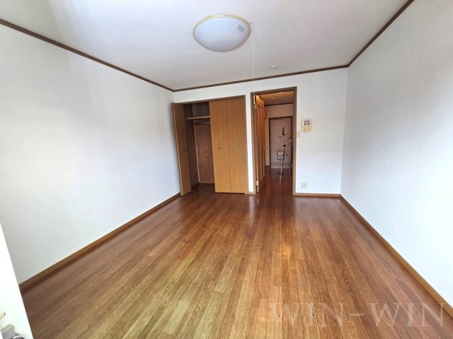 ROUTE 1 エルの居間・リビング|イメージ（同建物内別部屋の写真です）