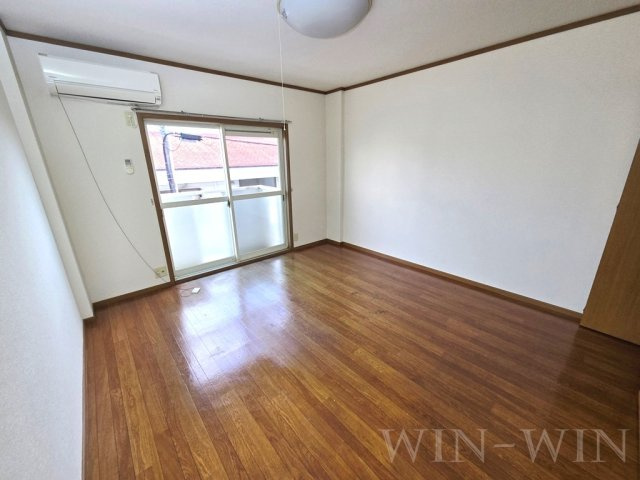 ROUTE 1 エルの居間・リビング|イメージ（同建物内別部屋の写真です）