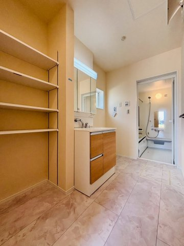 リーブルガーデン／北区鶴羽田第七／３号棟の脱衣所