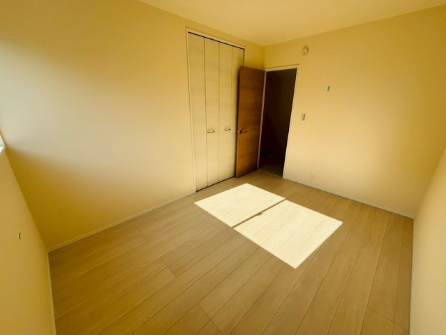 リーブルガーデン／北区鶴羽田第七／３号棟の洋室