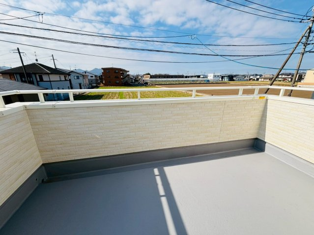 リーブルガーデン／北区鶴羽田第七／３号棟のバルコニー