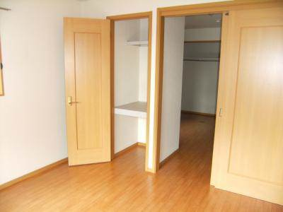 ブルック御池の収納|クローゼット