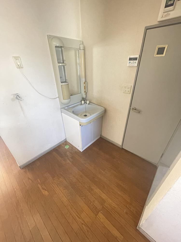 コートヴィレッジの独立洗面台