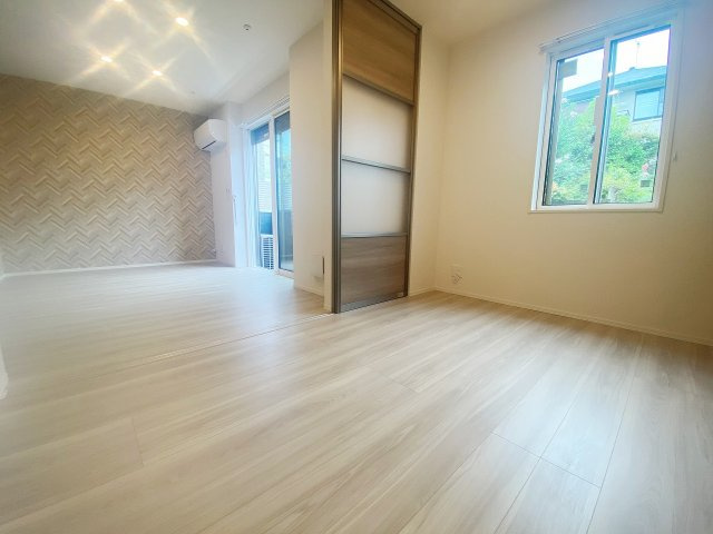 トリシア浦和の洋室