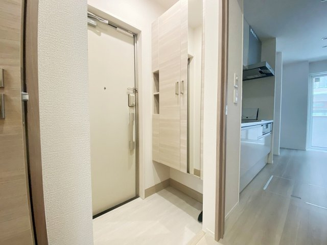 クレシア武蔵浦和の玄関