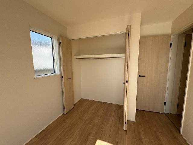 【収納】 | 福岡市西区拾六町3丁目1期　3号棟（全3棟）【仲介手数料無料・0円】 | 現地写真。