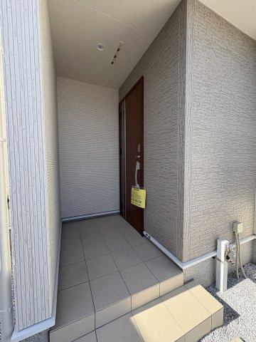 【玄関】 | 福岡市西区拾六町3丁目1期　3号棟（全3棟）【仲介手数料無料・0円】 | 現地写真。