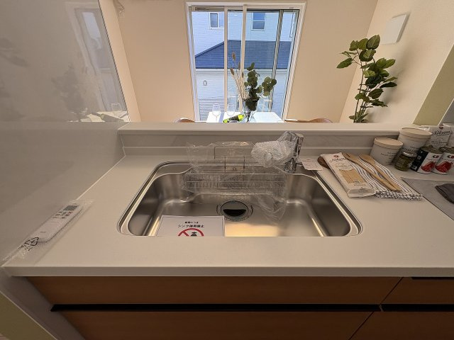 【キッチン】 | 福岡市西区拾六町3丁目1期　3号棟（全3棟）【仲介手数料無料・0円】 | 現地写真。