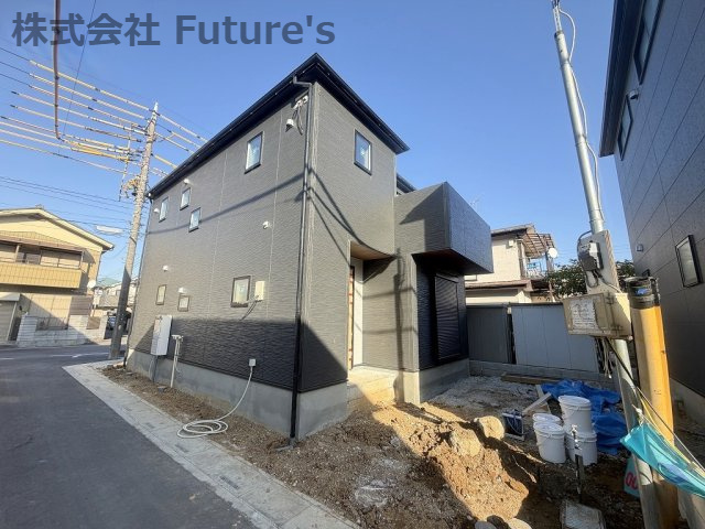三郷市鷹野4丁目　新築戸建　全6棟　3号棟の外観|TX「三郷中央」駅バス8分『鷹野文化センター入口』停歩1分