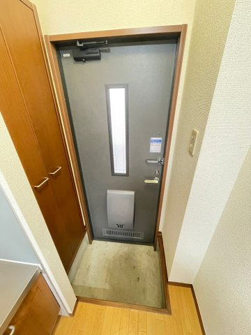 【玄関】