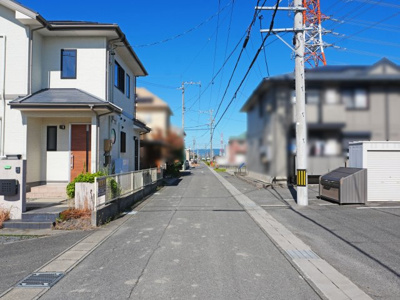 【前面道路含む現地写真】 | 三重郡川越町大字当新田 | 前面道路