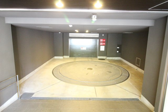 ザ・パークハウス代官山の駐車場