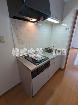 【キッチン】 | ドゥ・ベルジュール | 2口ガスコンログリル付き