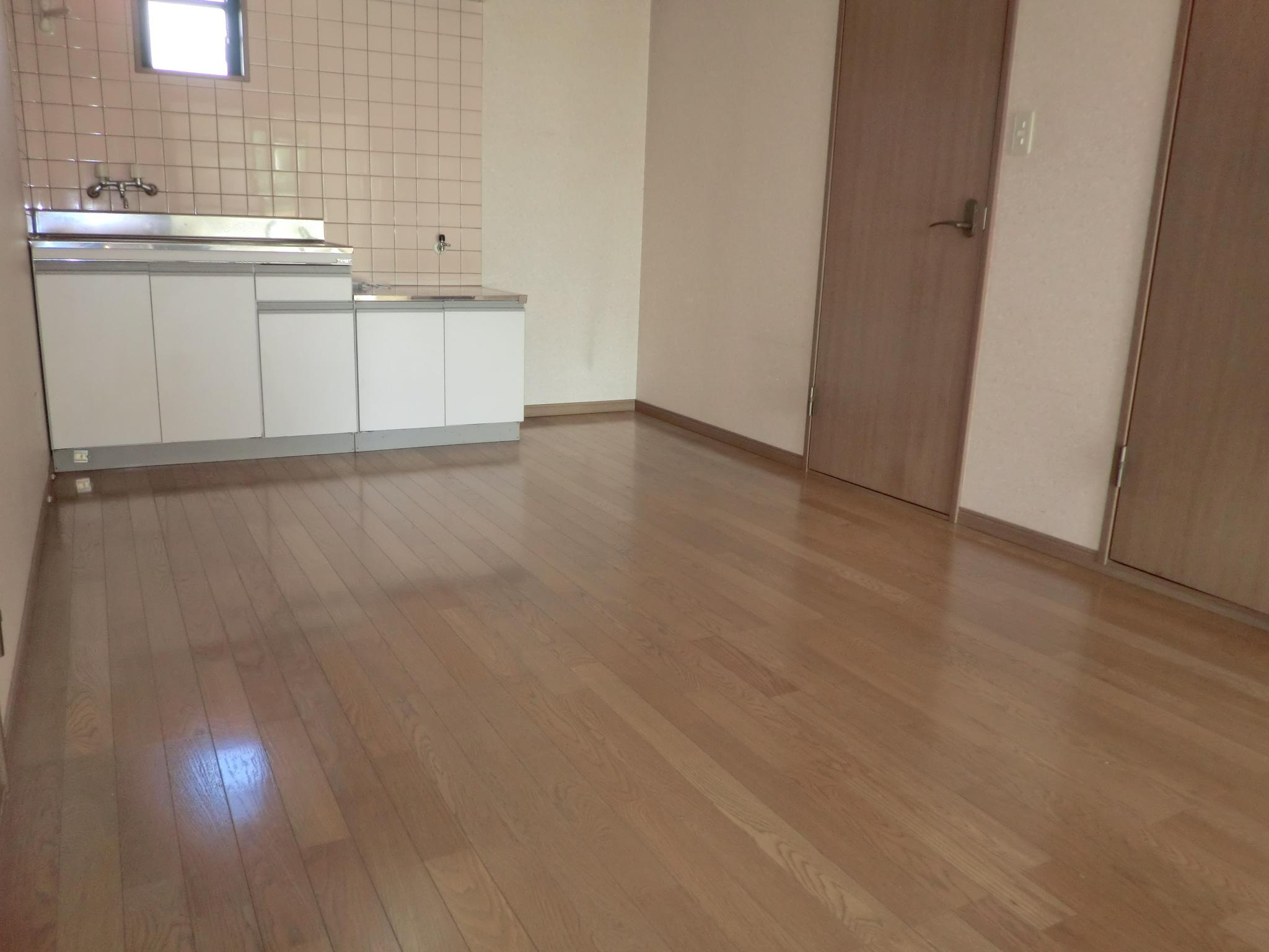 OKハイツの居間・リビング