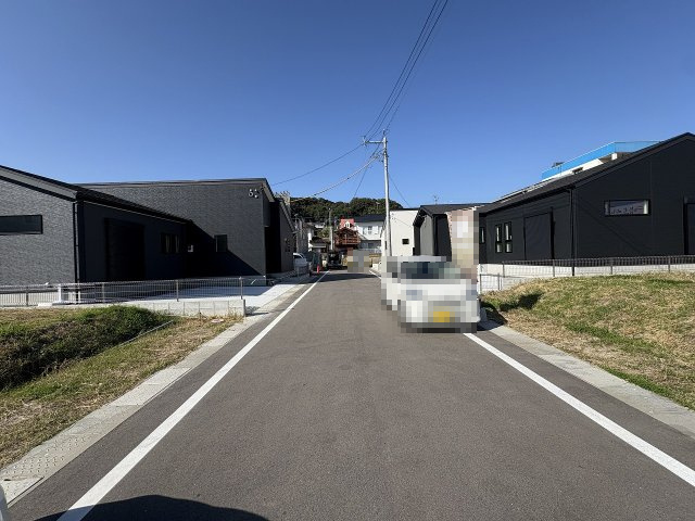 【その他】 | 糸島市志摩師吉8期・平屋　7号棟（全7棟）【仲介手数料無料・0円】 | 現地写真。前面道路です。