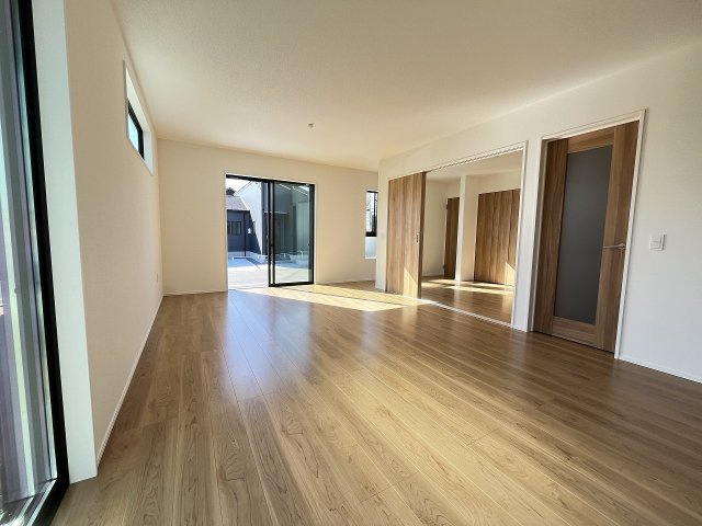 【居間・リビング】 | 糸島市志摩師吉8期・平屋　7号棟（全7棟）【仲介手数料無料・0円】 | 現地写真。