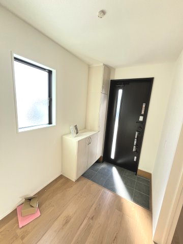 【玄関】 | 糸島市志摩師吉8期・平屋　7号棟（全7棟）【仲介手数料無料・0円】 | 現地写真。