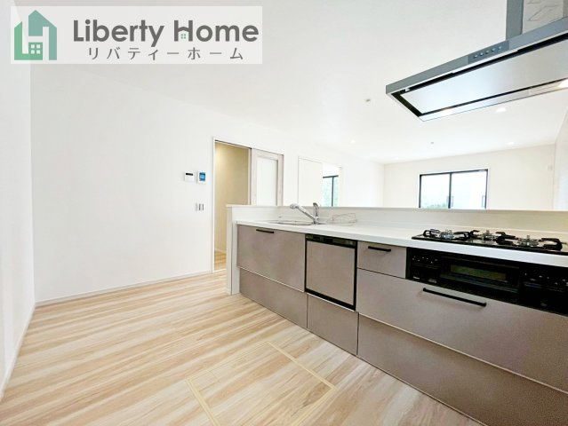 取手市井野9期　新築戸建　2号棟の前面道路含む現地写真