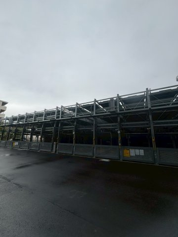ロイヤルパークス赤羽ノースの駐車場