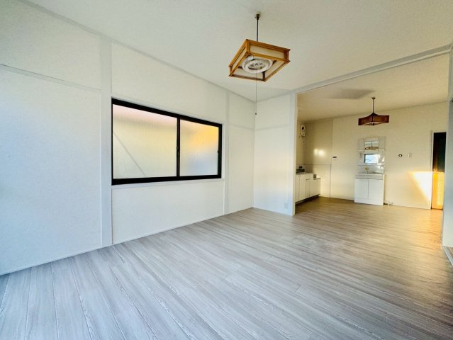 的形町戸建の居間・リビング